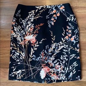Talbots 8 petite black and peach floral skirt